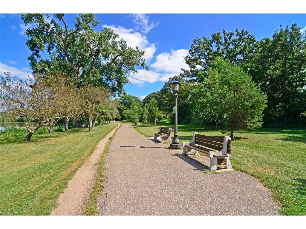 1263 Como Boulevard W Saint Paul MN 55103 - Como Lake 7048968 image54
