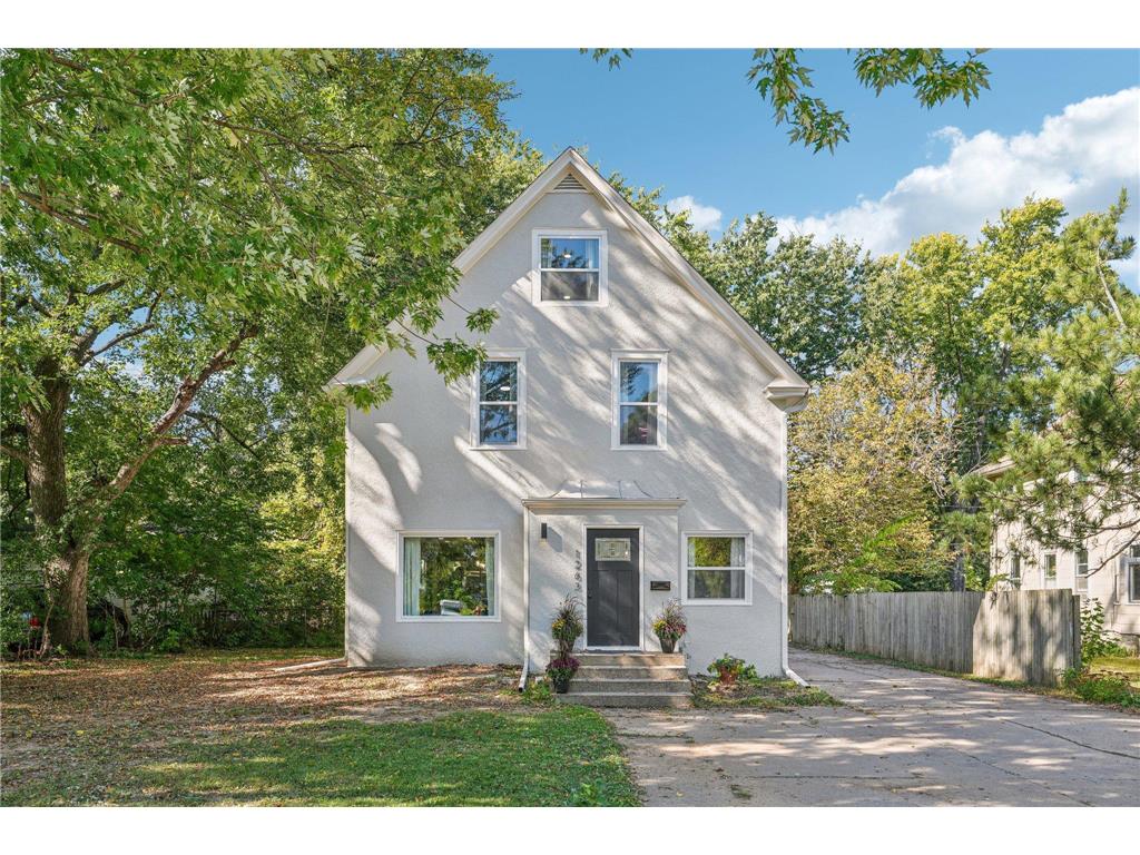 1263 Edgerton Street Saint Paul MN 55130 6631068 image1