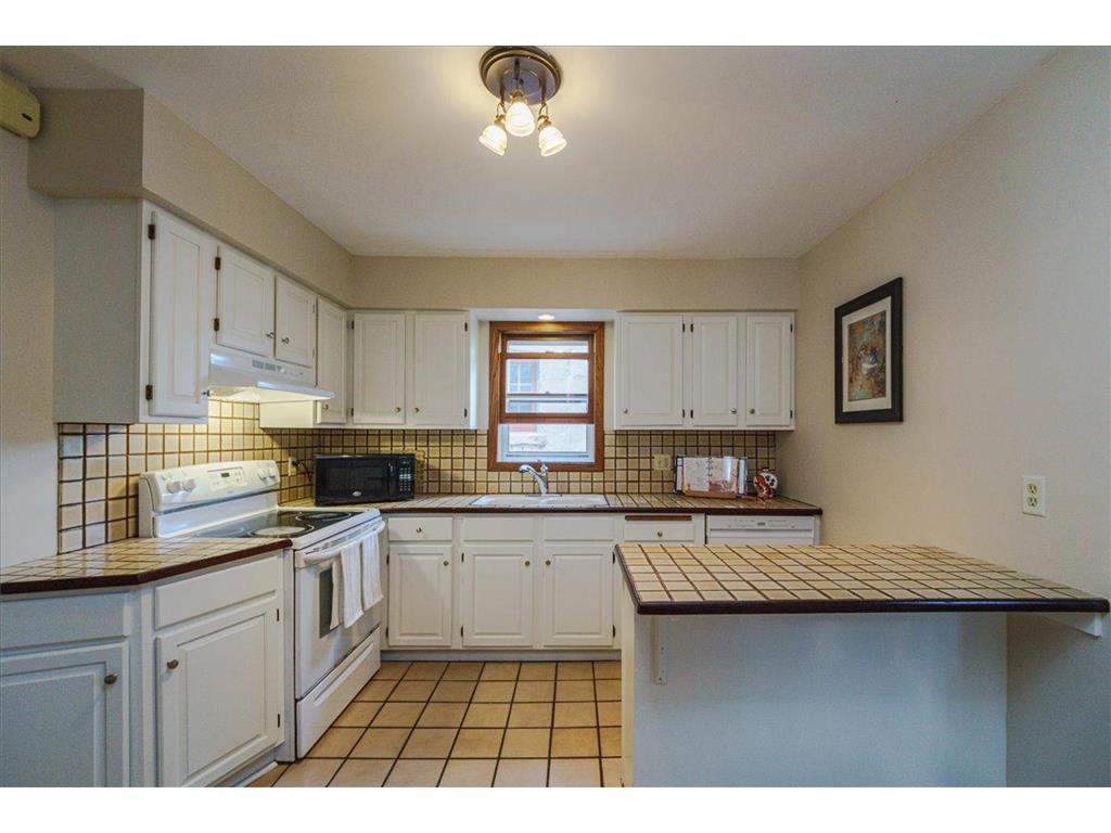 1263 Minnehaha Avenue W Saint Paul MN 55104 7108185 image14