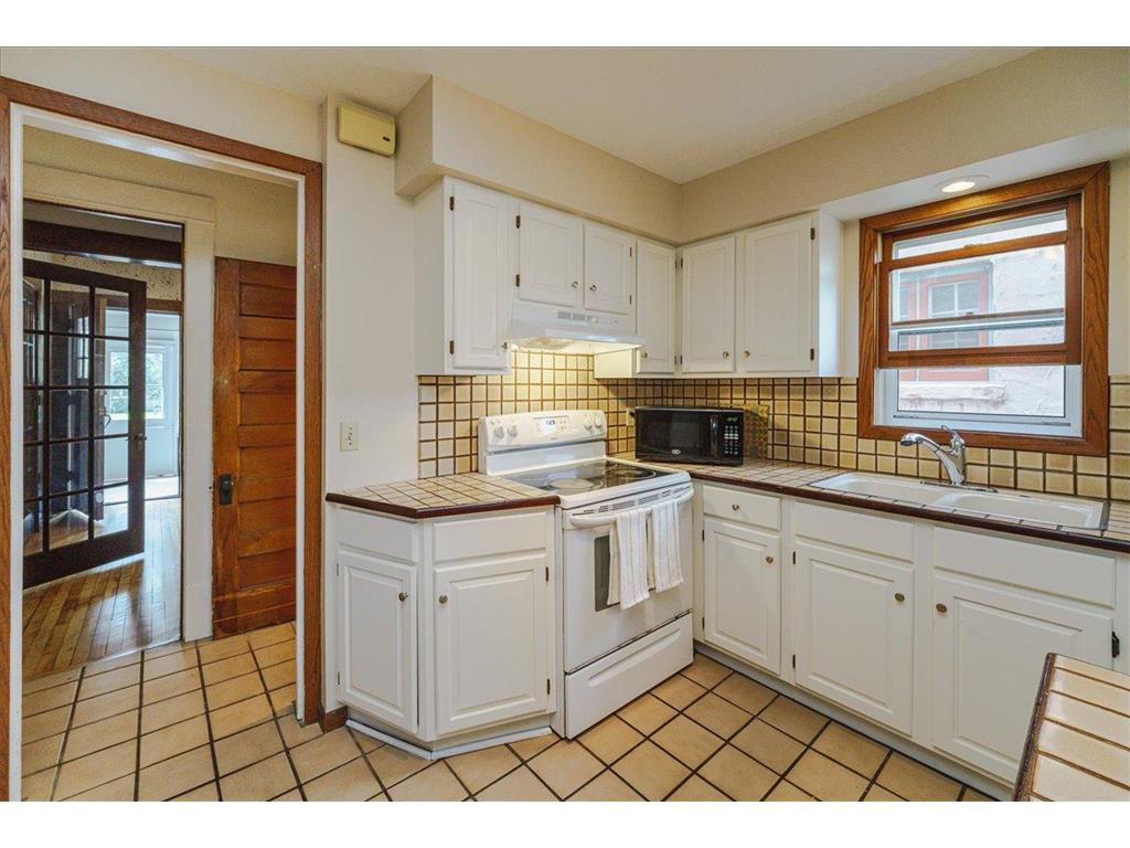 1263 Minnehaha Avenue W Saint Paul MN 55104 7108185 image17