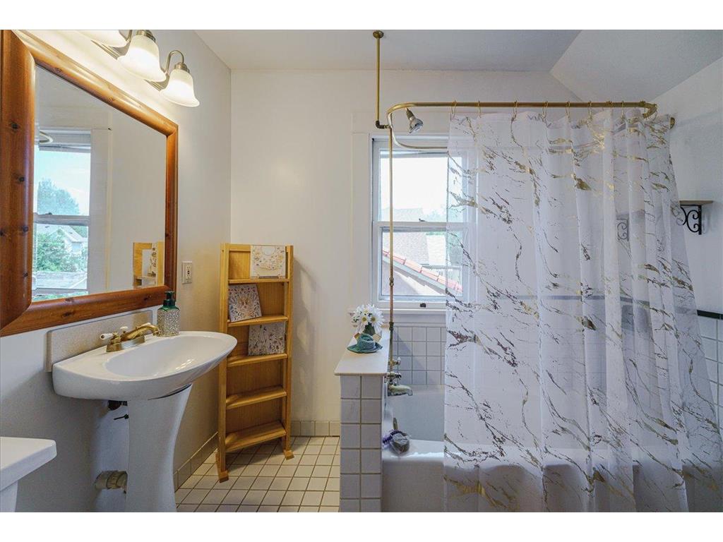 1263 Minnehaha Avenue W Saint Paul MN 55104 7108185 image27