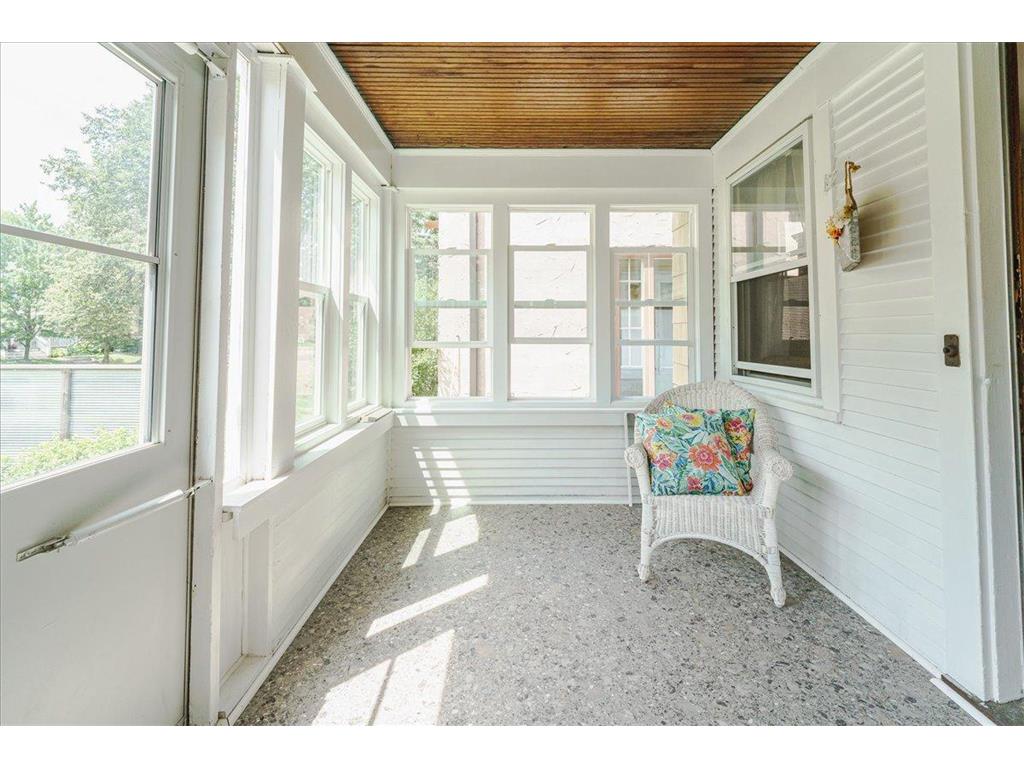 1263 Minnehaha Avenue W Saint Paul MN 55104 7108185 image4