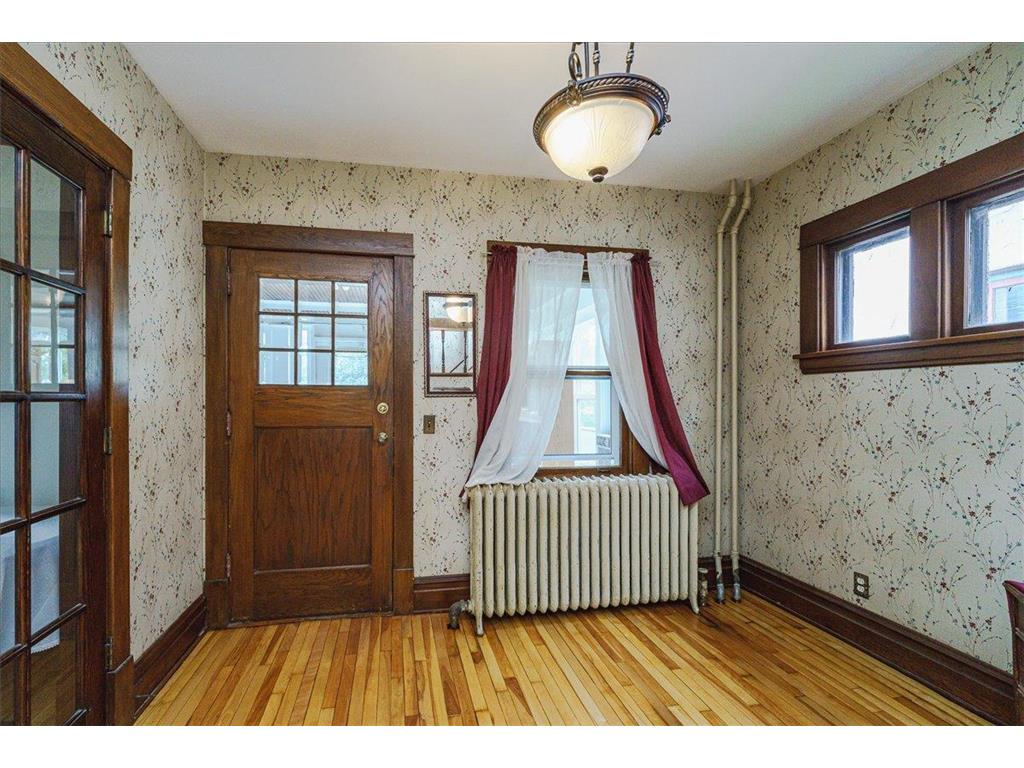 1263 Minnehaha Avenue W Saint Paul MN 55104 7108185 image6