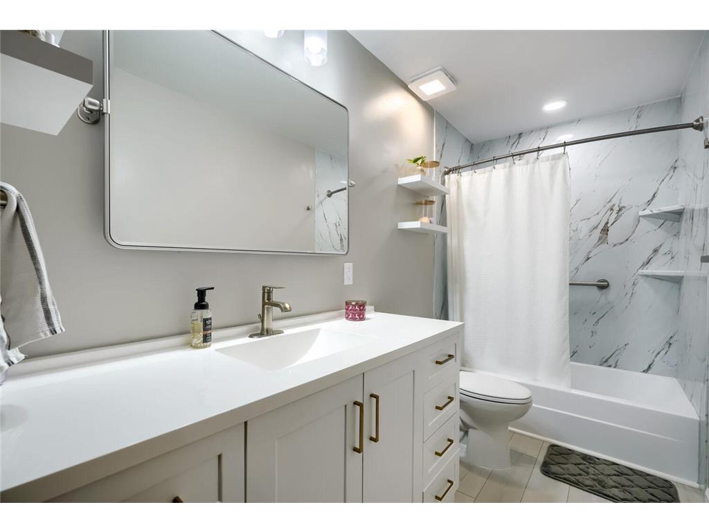 12630 Able Circle NE Blaine MN 55434 7070820 image10