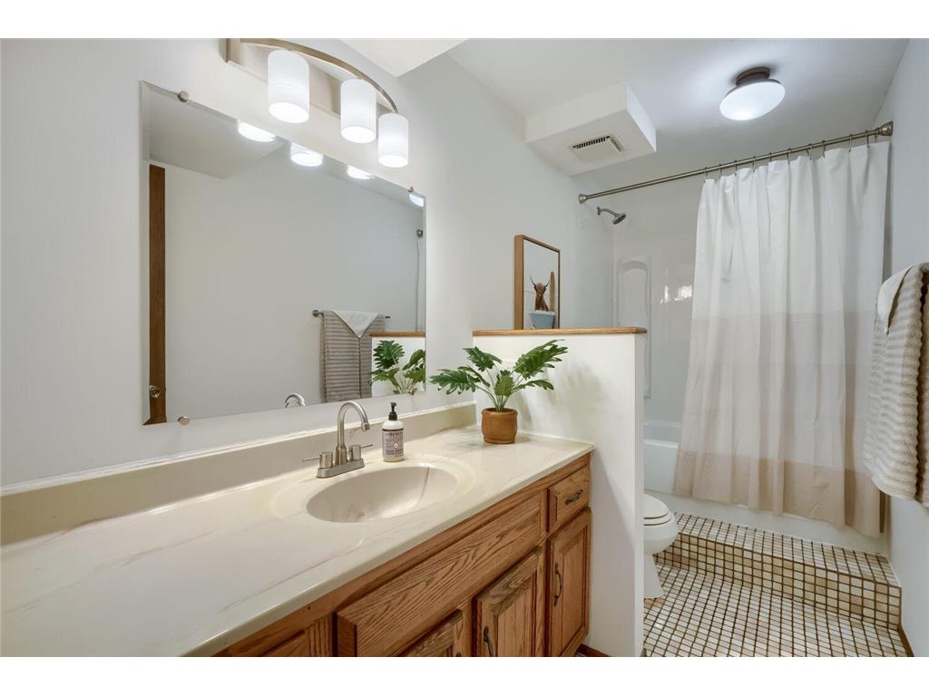12630 Able Circle NE Blaine MN 55434 7070820 image11