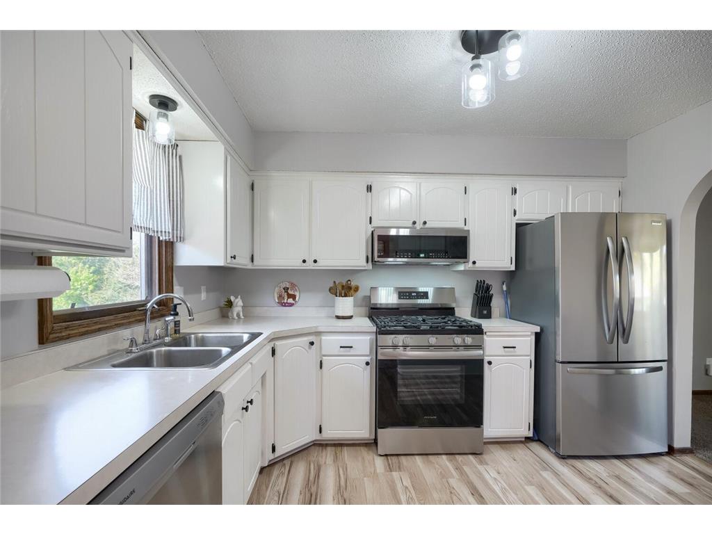 12630 Able Circle NE Blaine MN 55434 7070820 image6