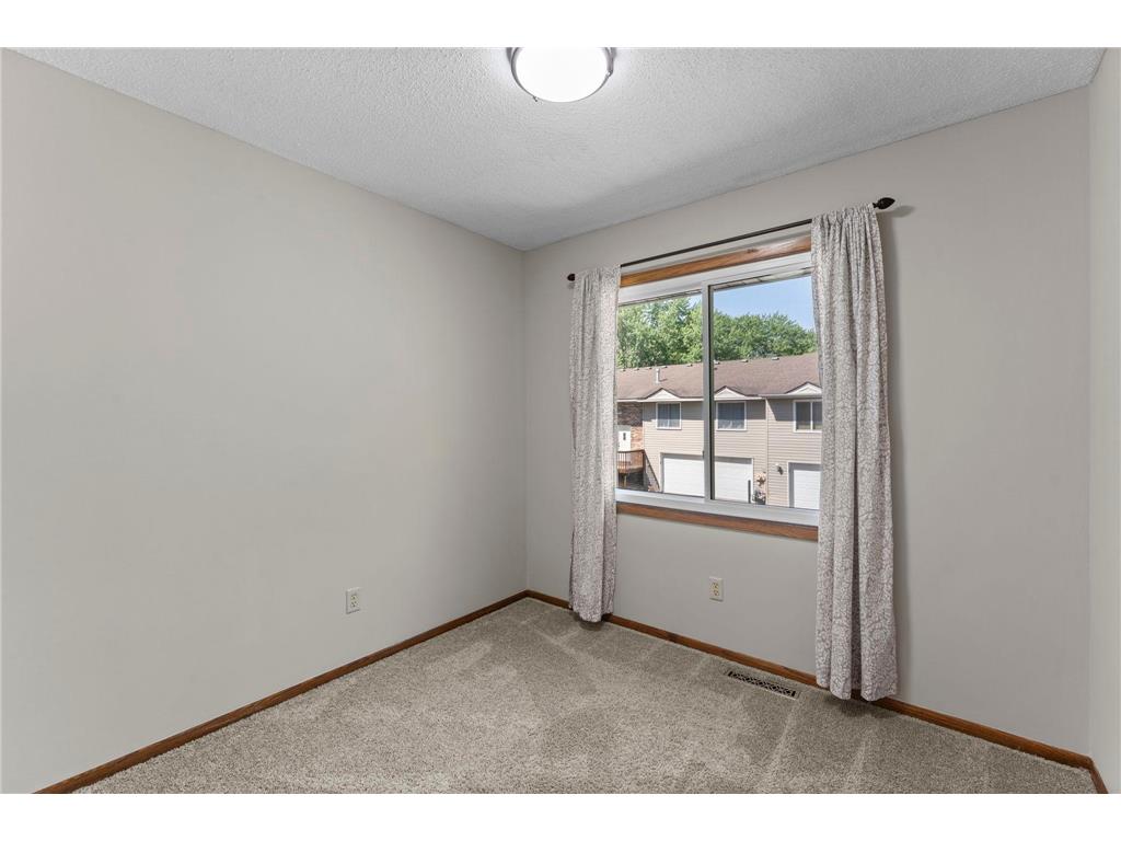 1264 Deercliff Lane Eagan MN 55123 7086009 image19