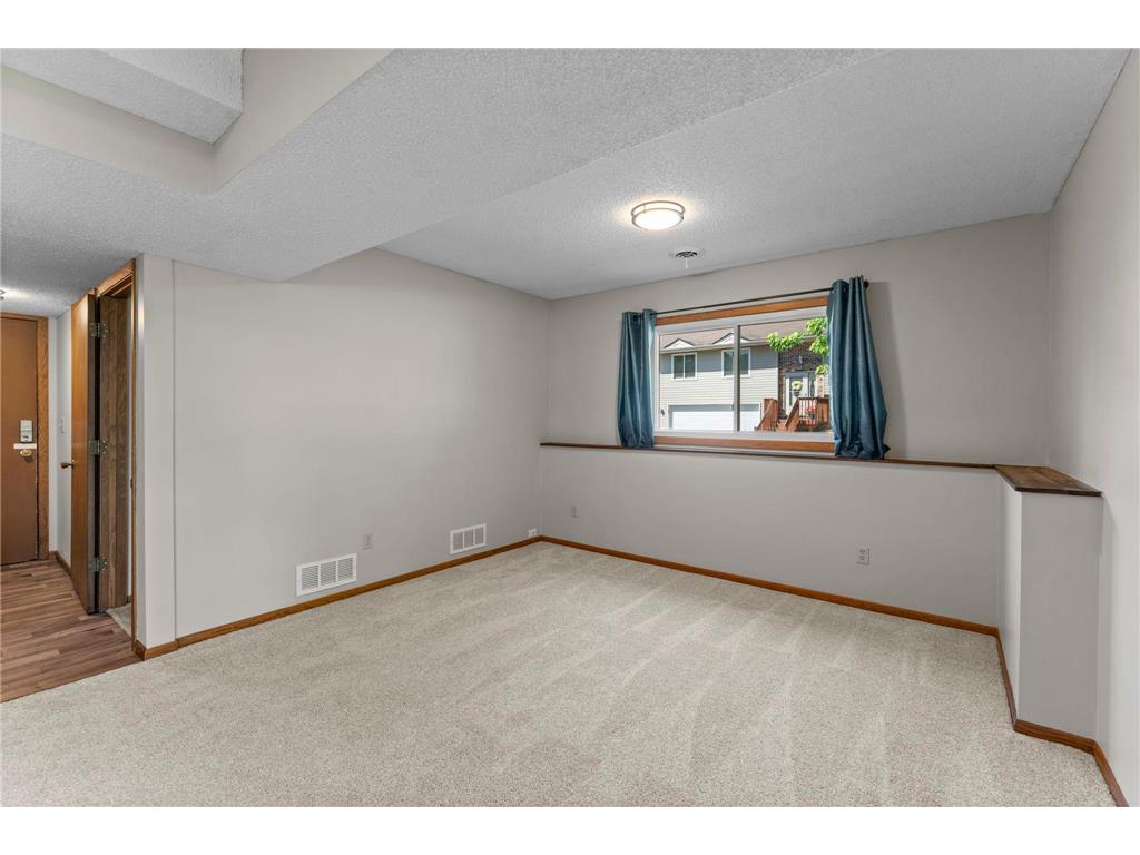 1264 Deercliff Lane Eagan MN 55123 7086009 image23
