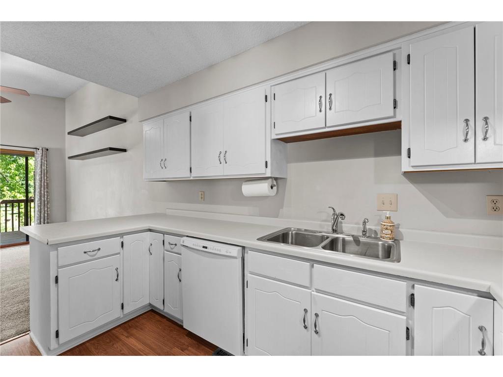 1264 Deercliff Lane Eagan MN 55123 7086009 image9