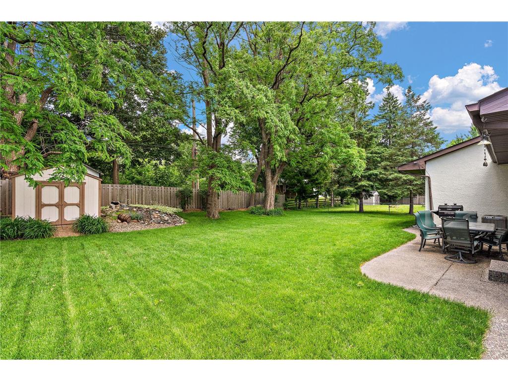 1265 Belmont Lane W Roseville MN 55113 7089595 image4