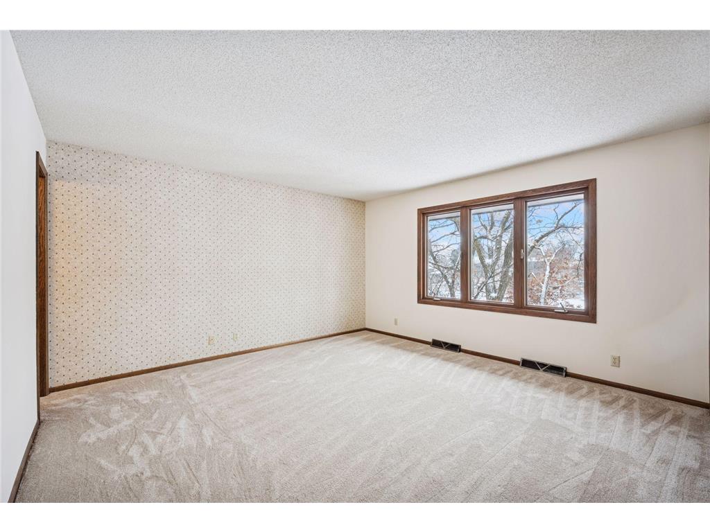 1267 Nursery Hill Lane Arden Hills MN 55112 - Karth 7014690 image11