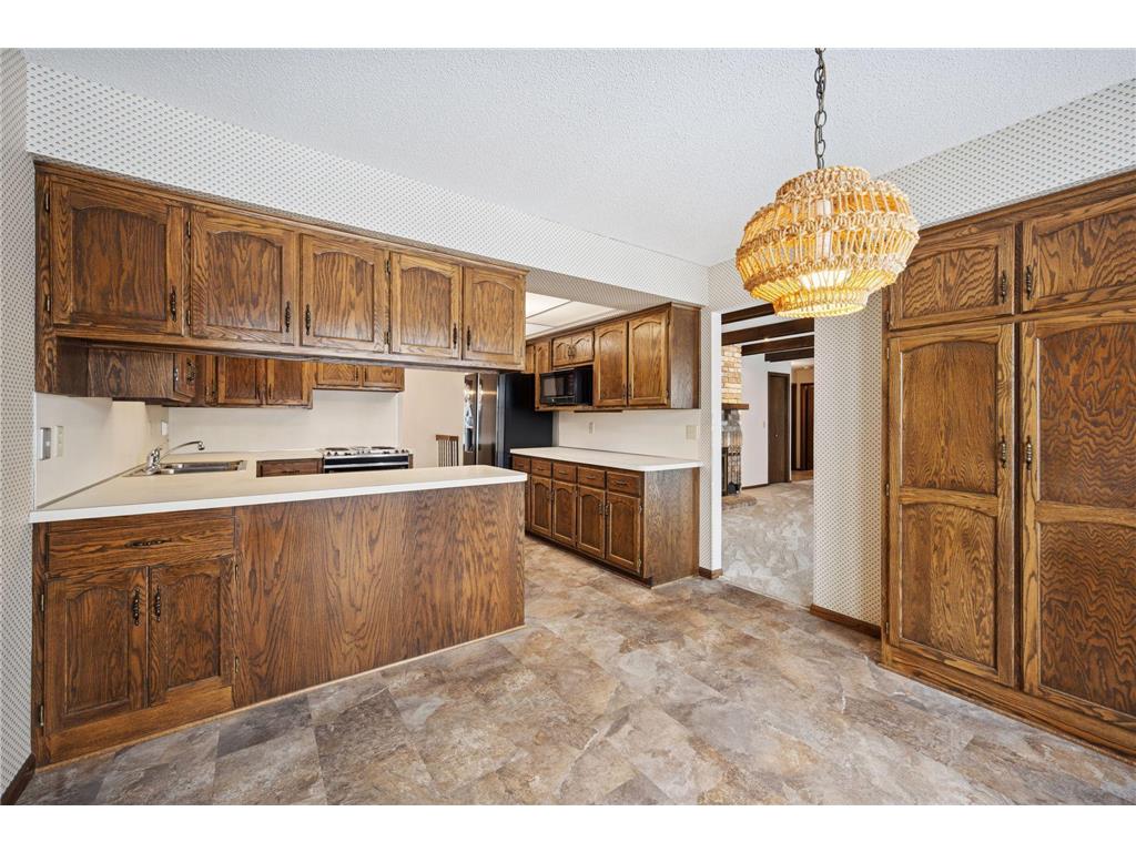 1267 Nursery Hill Lane Arden Hills MN 55112 - Karth 7014690 image18