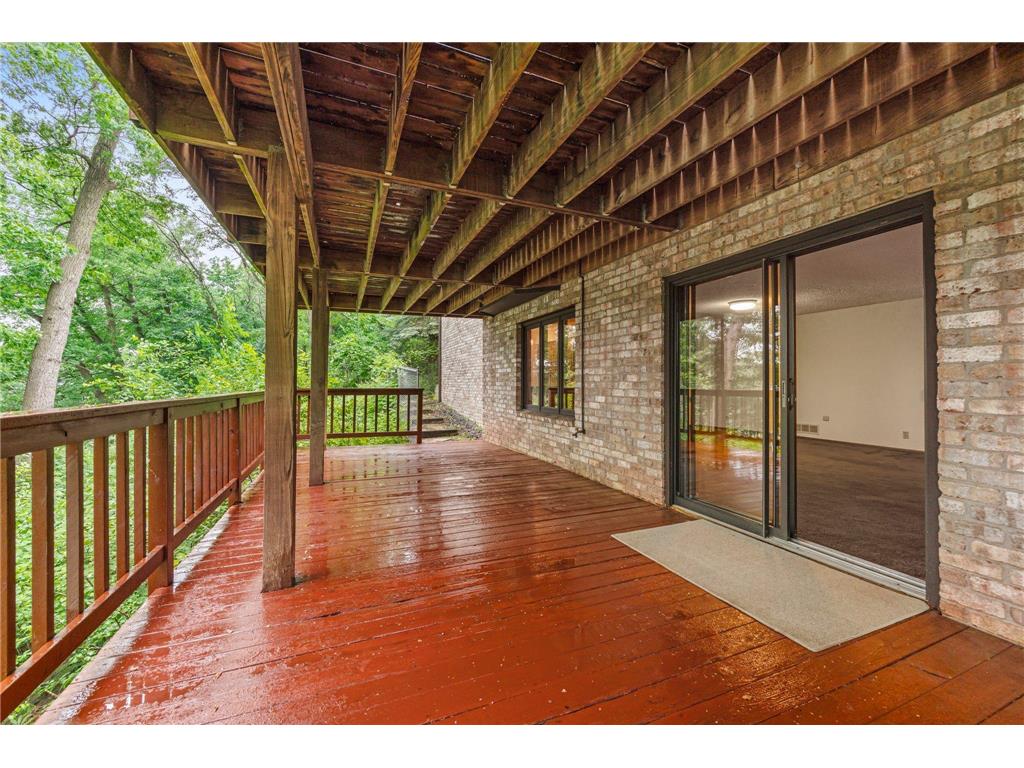 1267 Nursery Hill Lane Arden Hills MN 55112 - Karth 7014690 image36