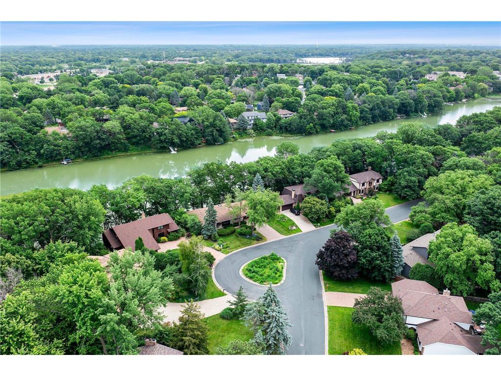 1267 Nursery Hill Lane Arden Hills MN 55112 - Karth 7014690 image43