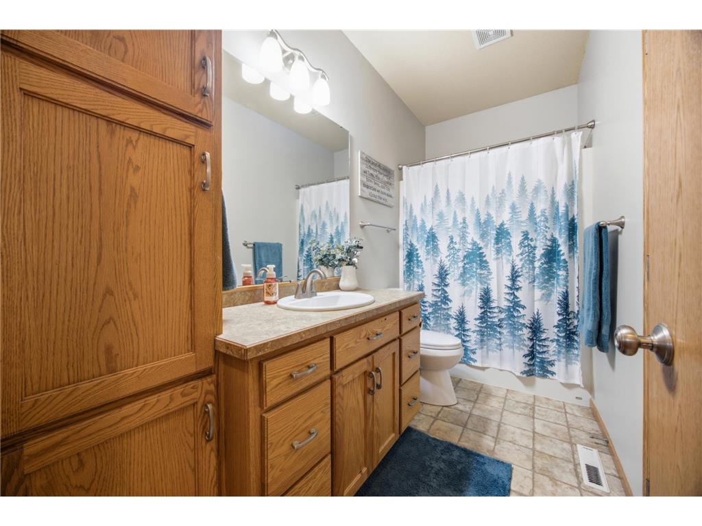 1268 39th Avenue S Moorhead MN 56560 7107924 image12