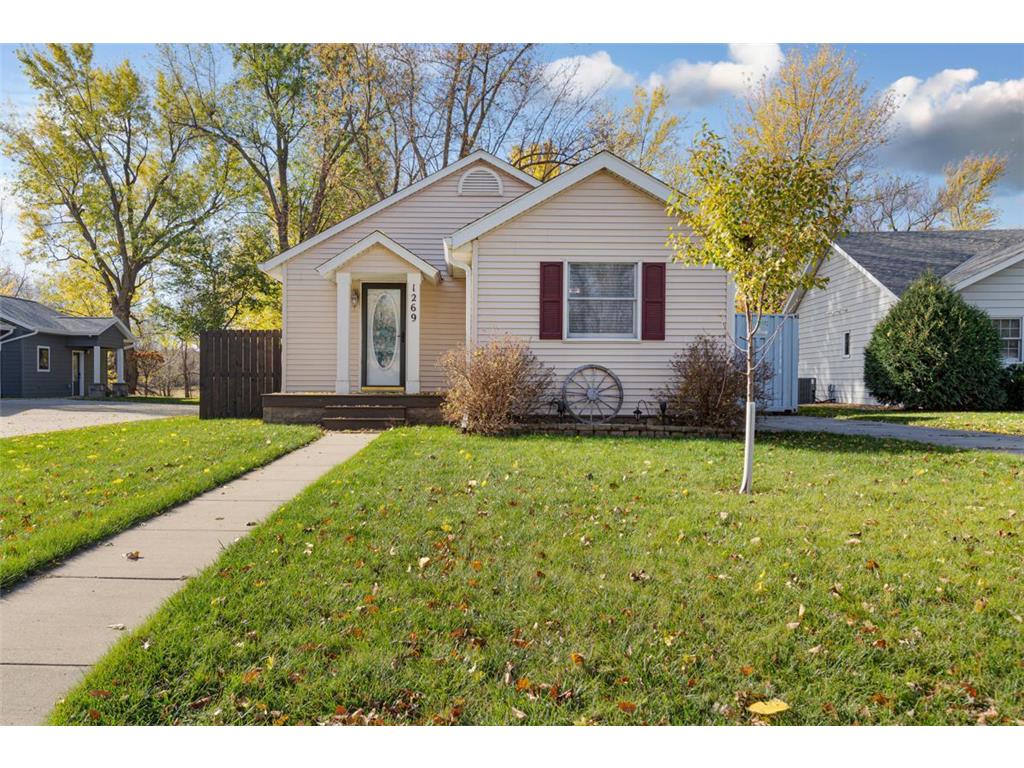 1269 River Road Windom MN 56101 6813930 image1