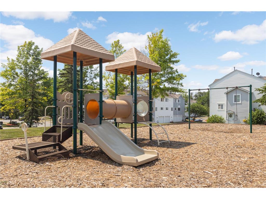 12693 Collegeview Drive #201 Eden Prairie MN 55347 7045483 image20