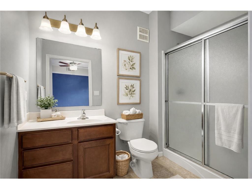 12693 Collegeview Drive #201 Eden Prairie MN 55347 7045483 image8