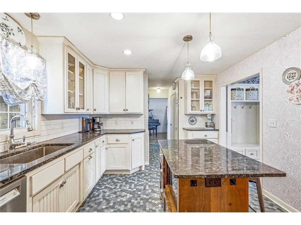 127 16th Avenue NW New Brighton MN 55112 7013658 image14