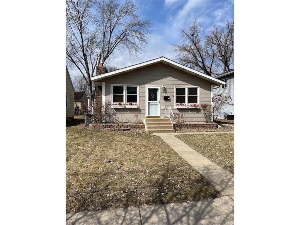 127 31st Avenue N Saint Cloud MN 56303 6699625 image1