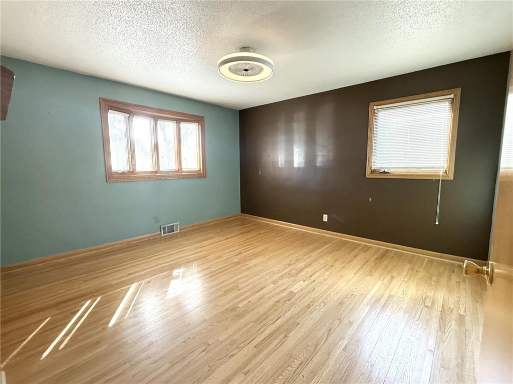 127 4th Street NW Clara City MN 56222 7043253 image12