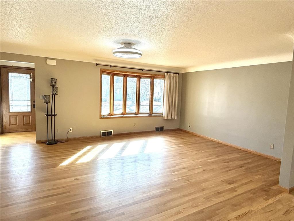 127 4th Street NW Clara City MN 56222 7043253 image7