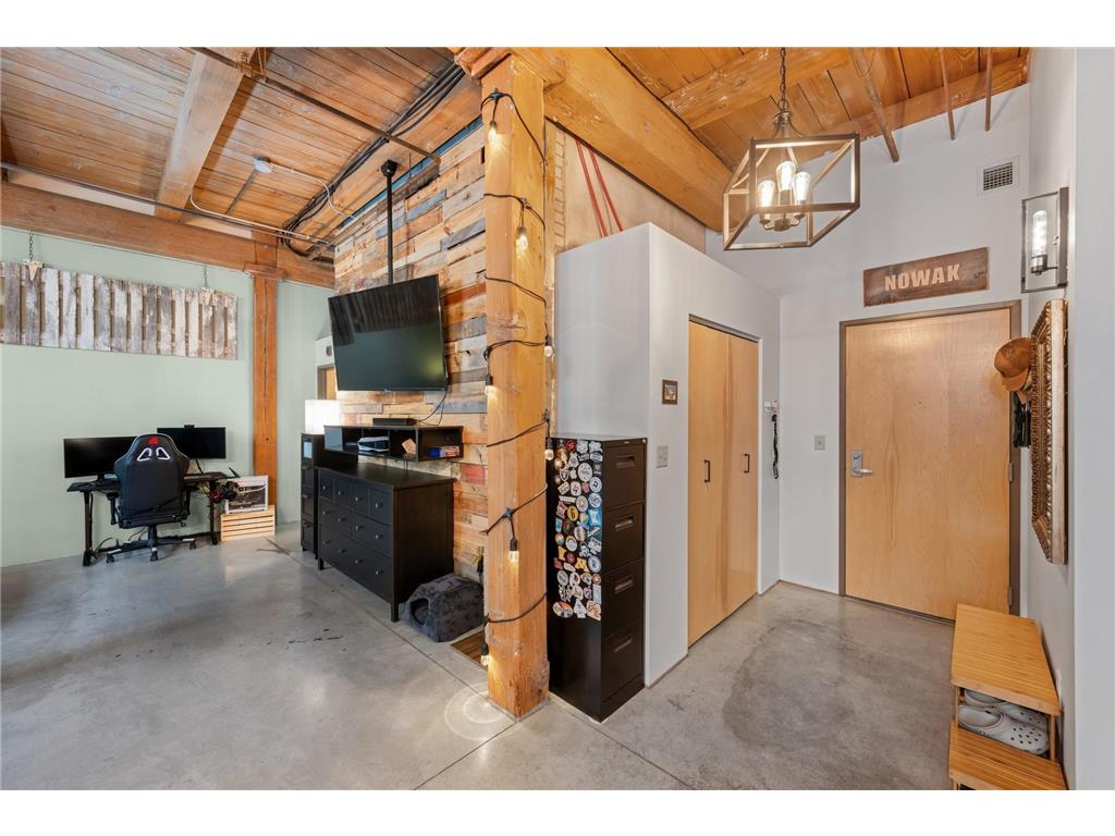 127 5th Street NE #106 Minneapolis MN 55413 6813523 image3