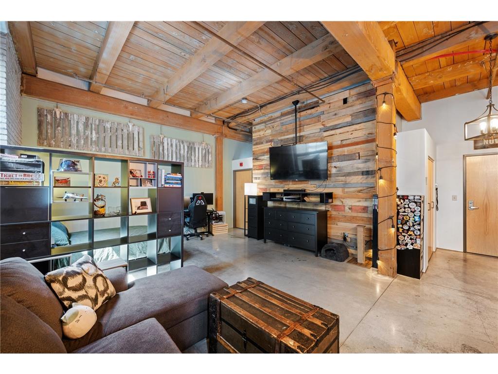 127 5th Street NE #106 Minneapolis MN 55413 6813523 image4