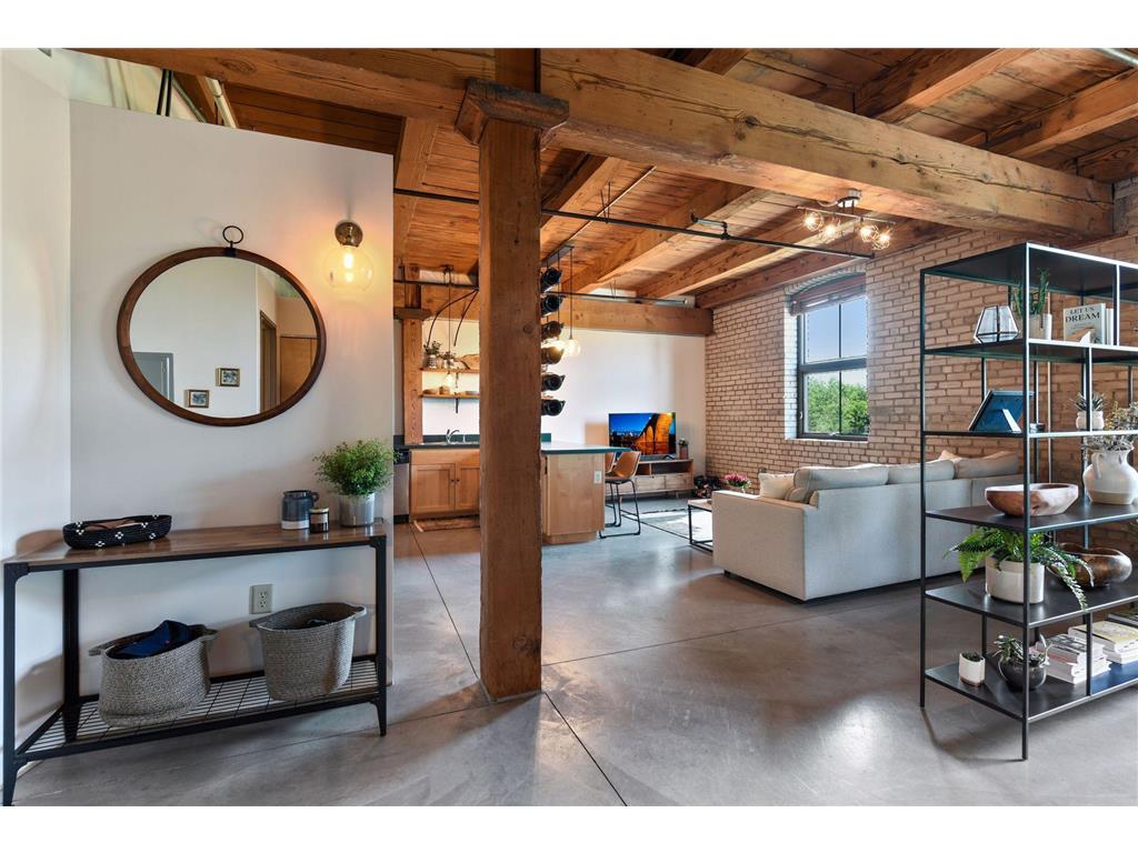 127 5th Street NE #203 Minneapolis MN 55413 6728201 image1