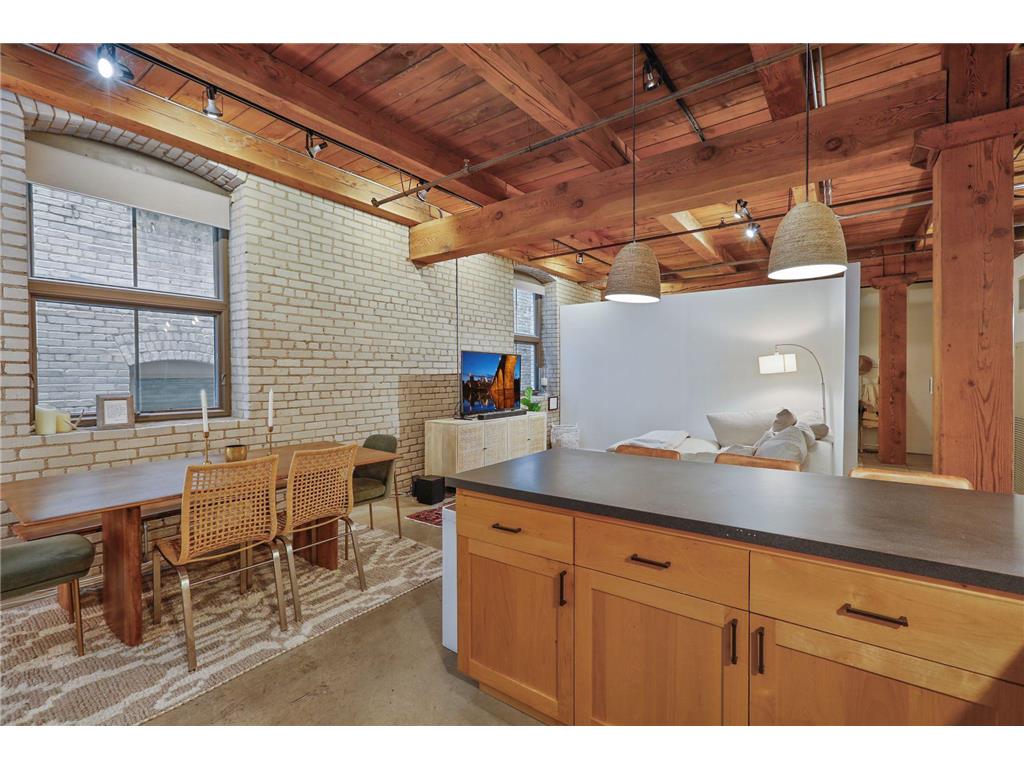 127 5th Street NE #G04 Minneapolis MN 55413 7041942 image11