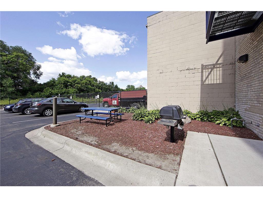 127 5th Street NE #G04 Minneapolis MN 55413 7041942 image27