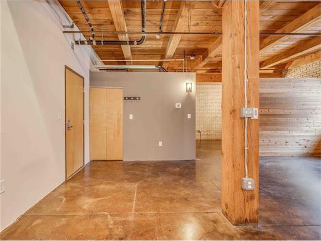 127 5th Street NE #G08 Minneapolis MN 55413 7032868 image11