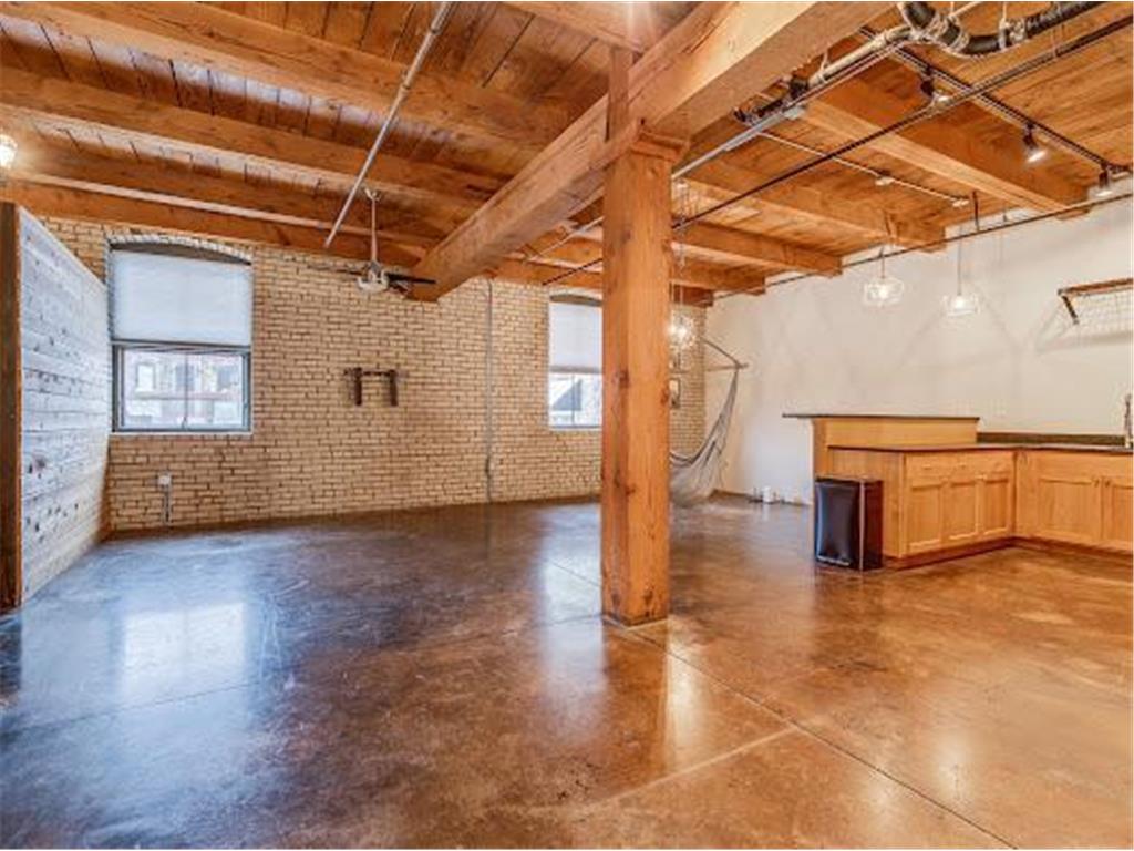 127 5th Street NE #G08 Minneapolis MN 55413 7032868 image3