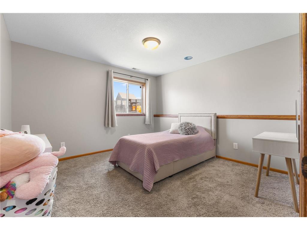 127 Bluestem Avenue Shakopee MN 55379 7084823 image19