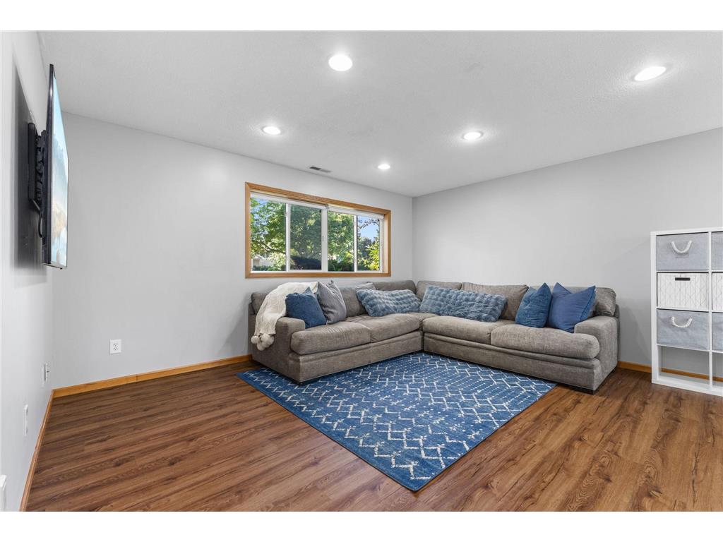 127 Bluestem Avenue Shakopee MN 55379 7084823 image23