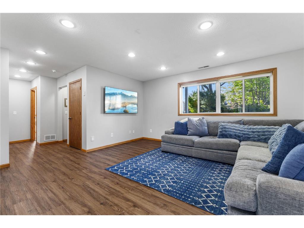 127 Bluestem Avenue Shakopee MN 55379 7084823 image24