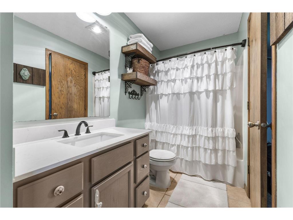 127 Bluestem Avenue Shakopee MN 55379 7084823 image27