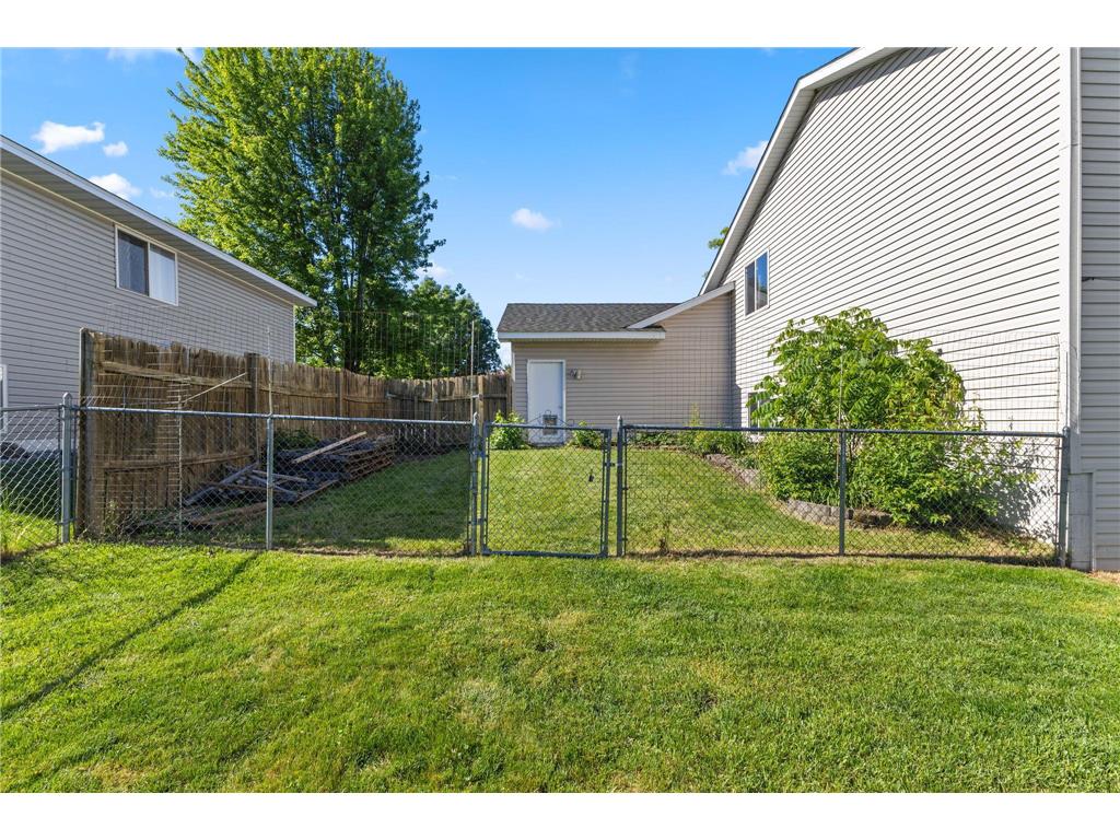 127 Bluestem Avenue Shakopee MN 55379 7084823 image36