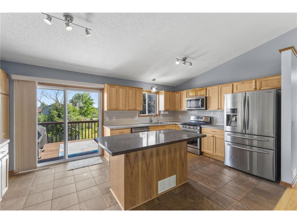 127 Bluestem Avenue Shakopee MN 55379 7084823 image5
