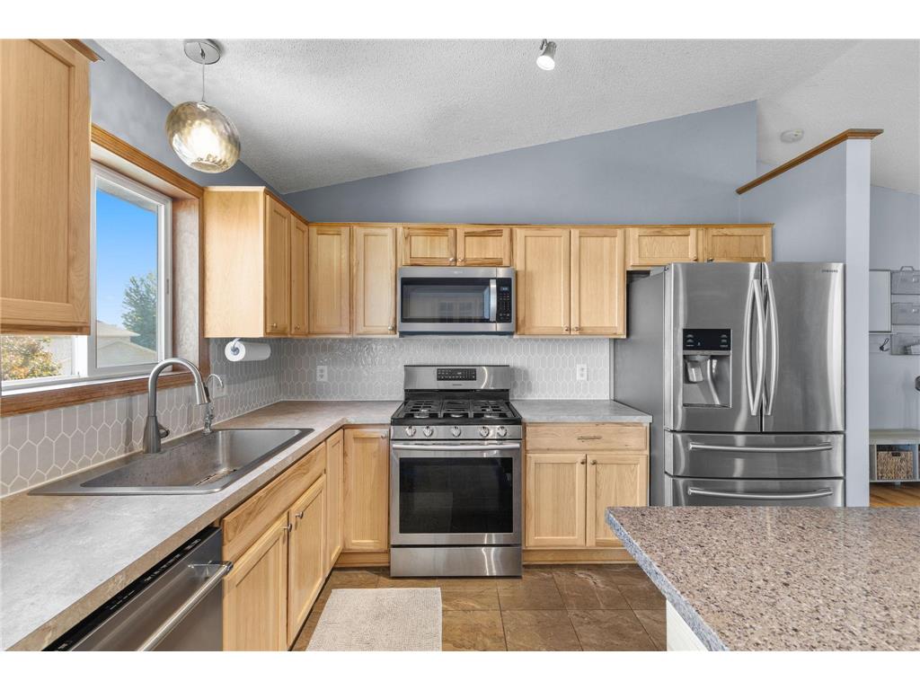 127 Bluestem Avenue Shakopee MN 55379 7084823 image6