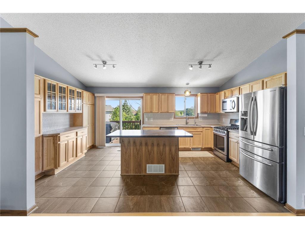 127 Bluestem Avenue Shakopee MN 55379 7084823 image8