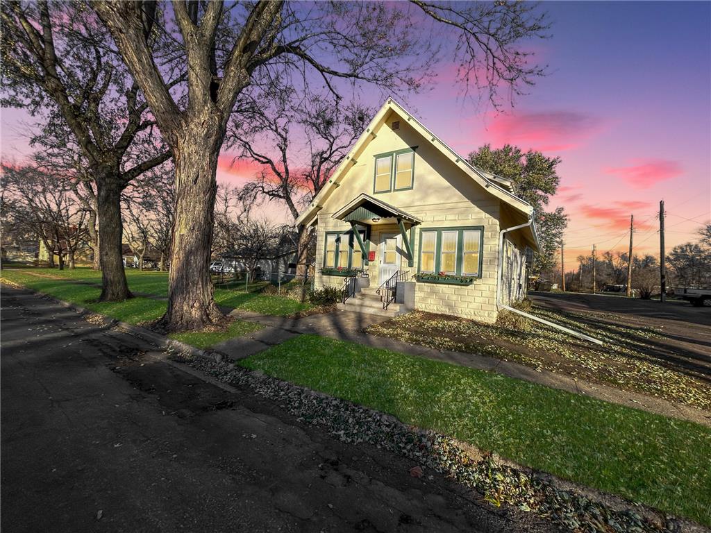 127 E Snelling Avenue Appleton MN 56208 6461282 image1