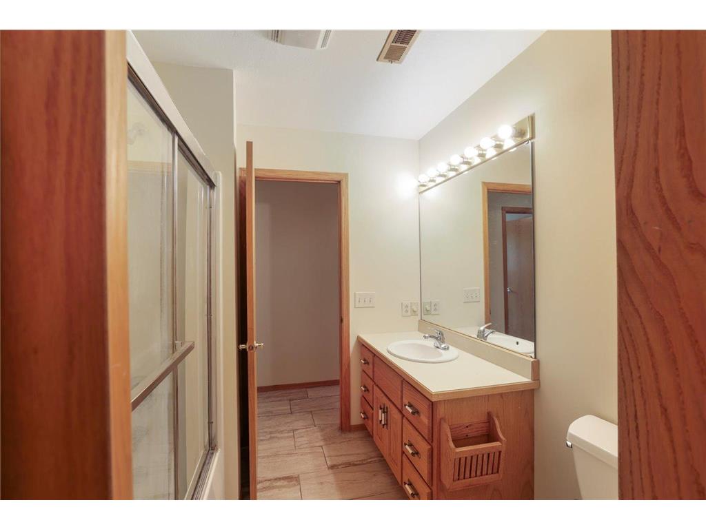 127 Eagle Drive Coleraine MN 55722 - Trout 7070429 image19