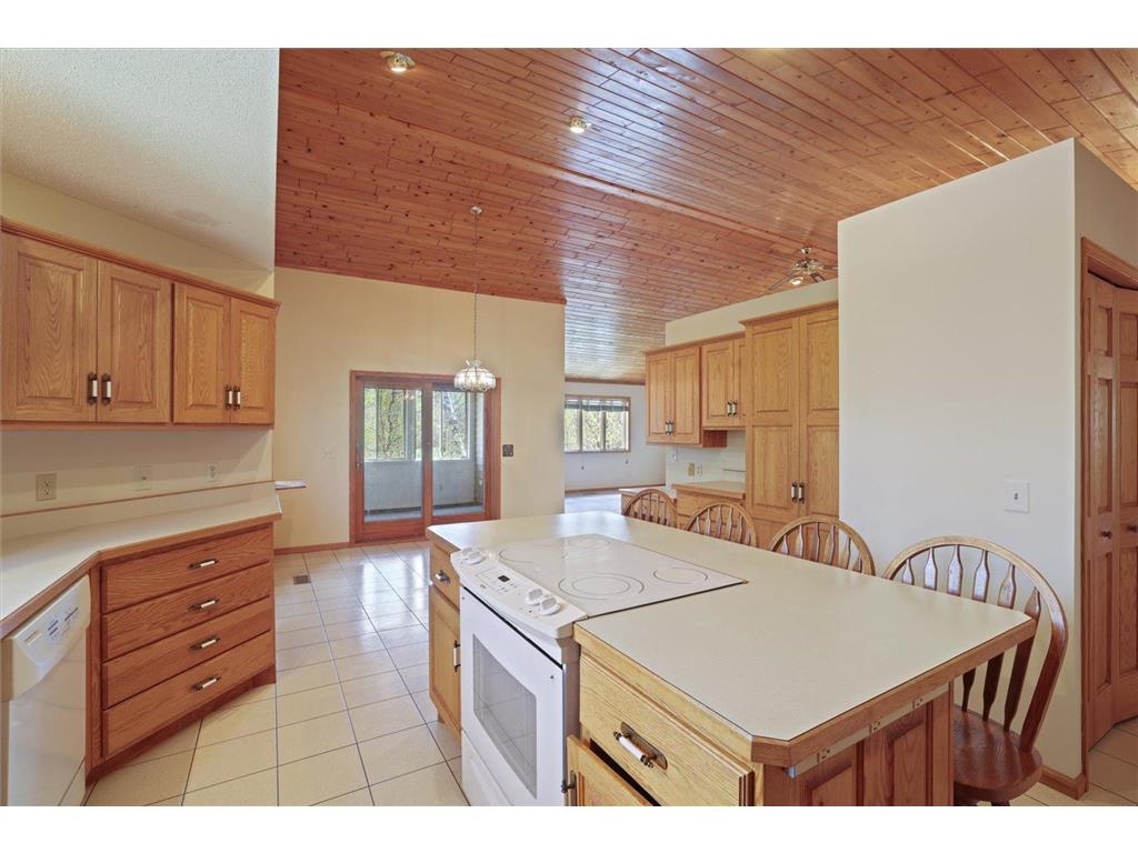 127 Eagle Drive Coleraine MN 55722 - Trout 7070429 image6