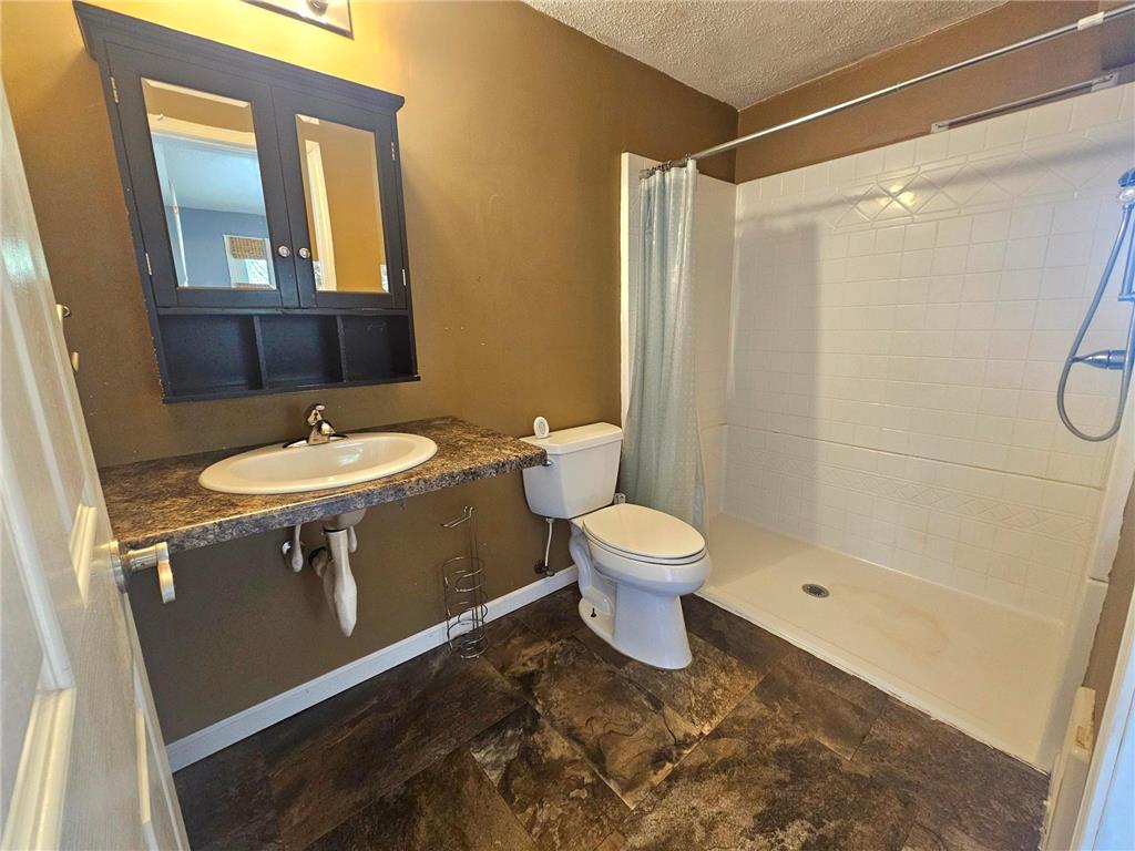 127 S State Street Warren MN 56762 7079081 image16