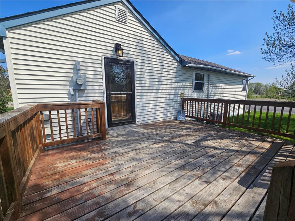 127 S State Street Warren MN 56762 7079081 image19