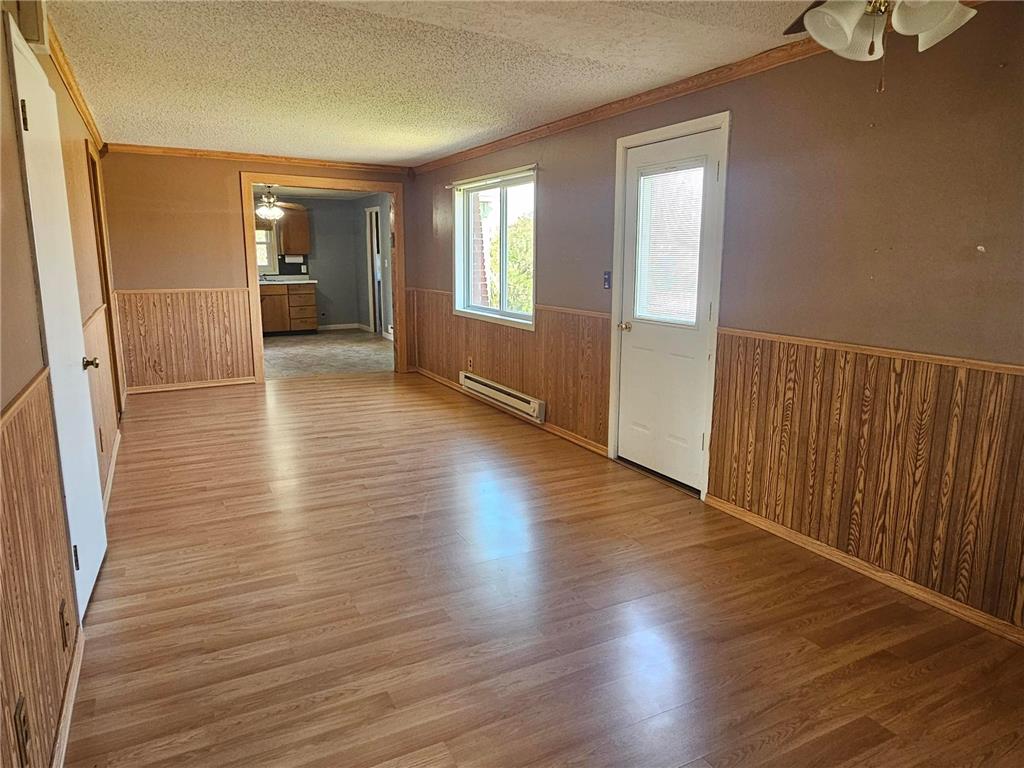 127 S State Street Warren MN 56762 7079081 image4