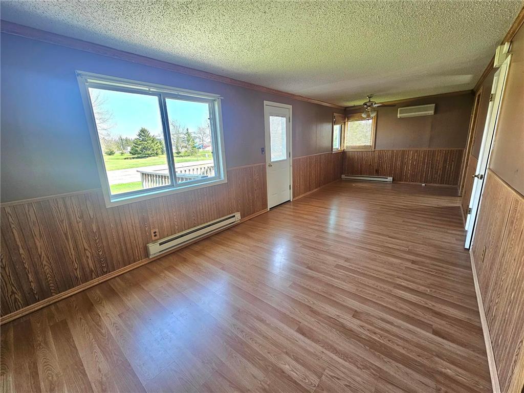 127 S State Street Warren MN 56762 7079081 image5