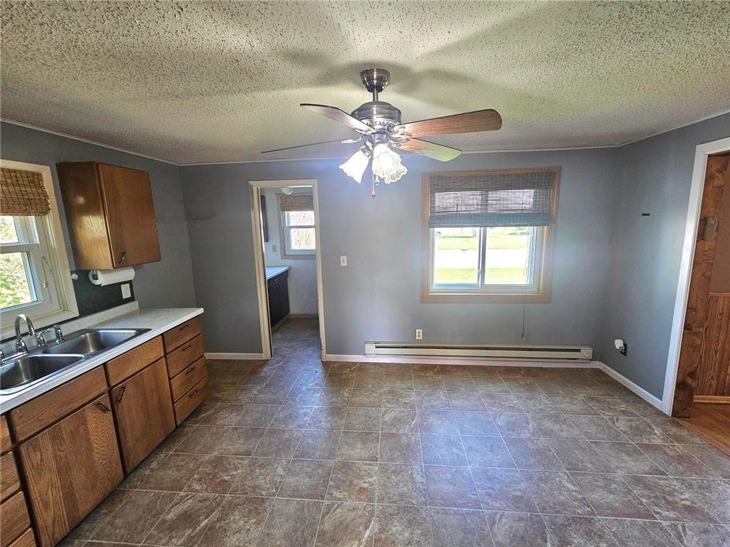 127 S State Street Warren MN 56762 7079081 image7