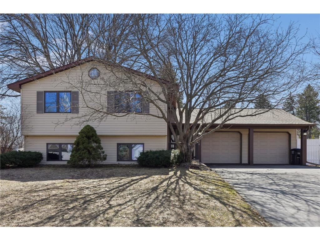 1270 Burke Avenue W Roseville MN 55113 7026195 image1